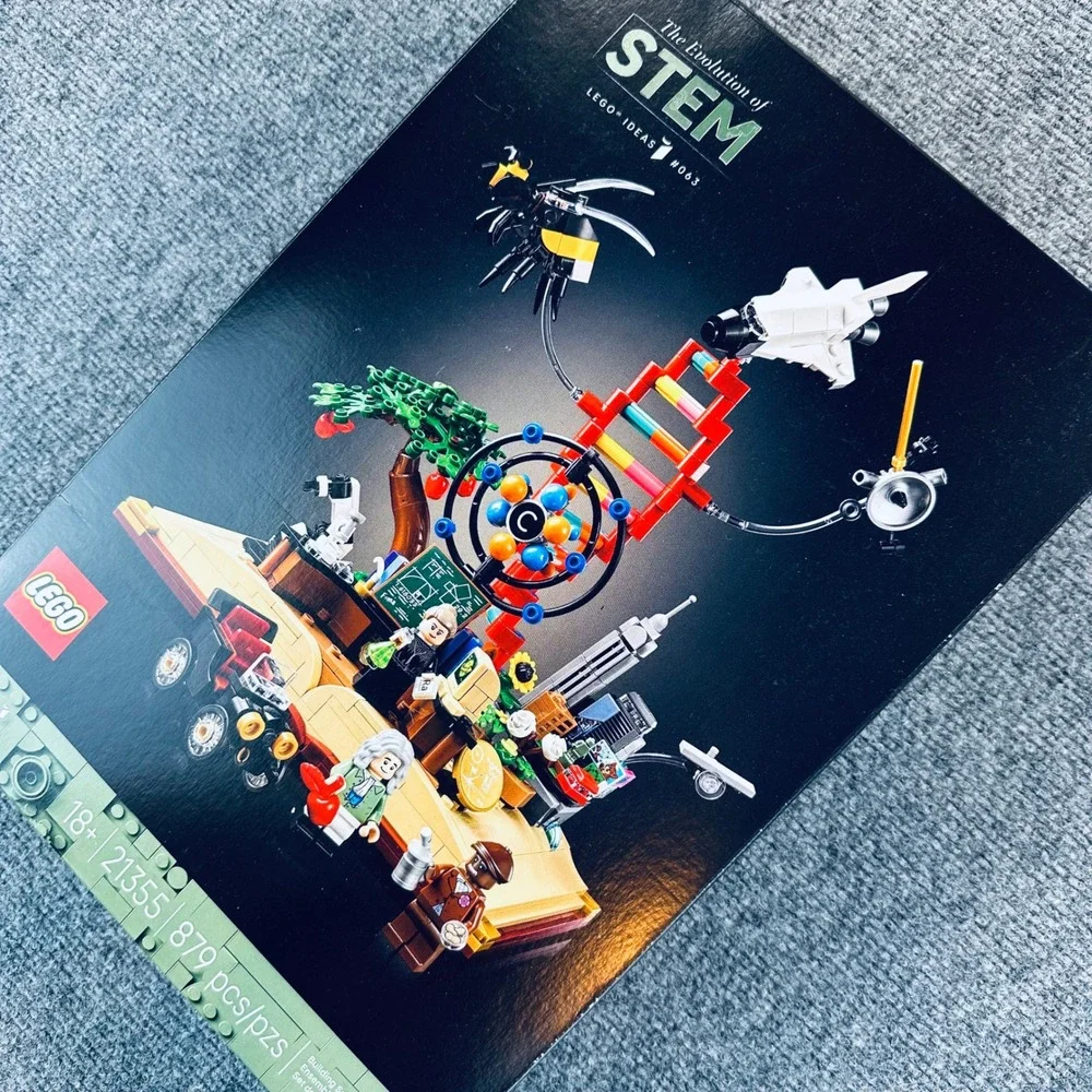 LEGO Ideas The Evolution of STEM Building Set 21355 Science History 879 PCS‎